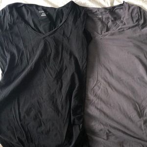 Set of two maternity v necks